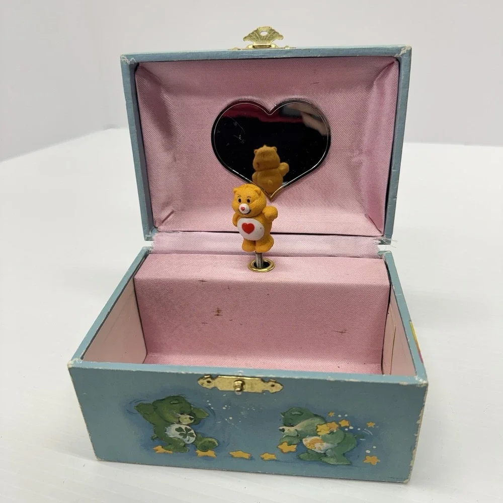 Vintage 1980s Care Bears Musical Jewelry Box Rainbow Heart Mirror RARE HTF WORKS